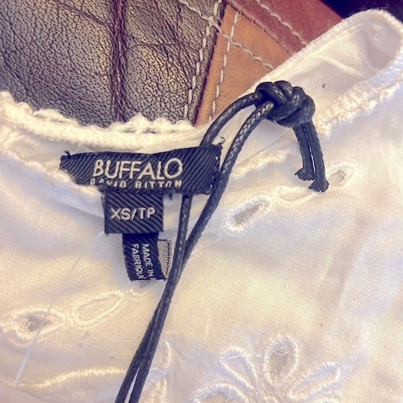 Buffalo David Bitton White Cotton Eyelet Embroidered Peplum Top NWT - Picture 5 of 12